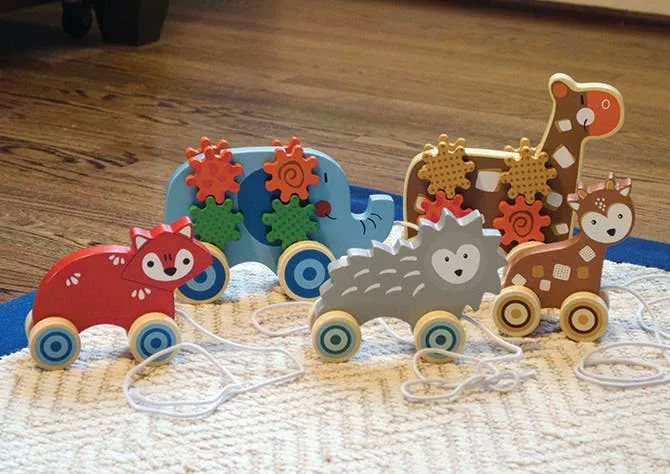 Birchwood Trading - Elephant Gear Pull Toy